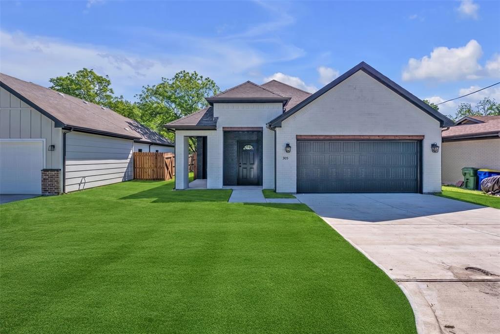 305 Pemberton St, White Settlement, TX 76108