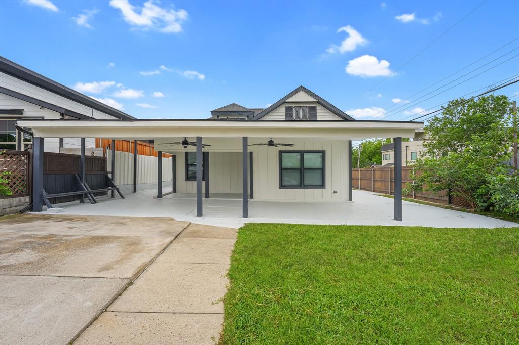 300 Steinman Ave, Dallas, TX 75203