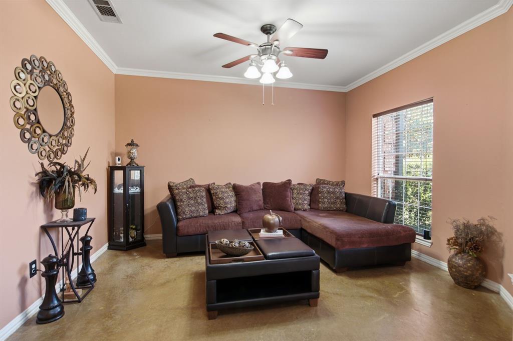 305 Ravenna Rd, Lake Dallas, TX 75065 photo