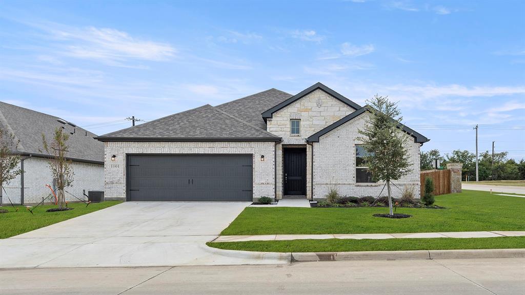 228 Whitetail Dr, Willow Park, TX 76008