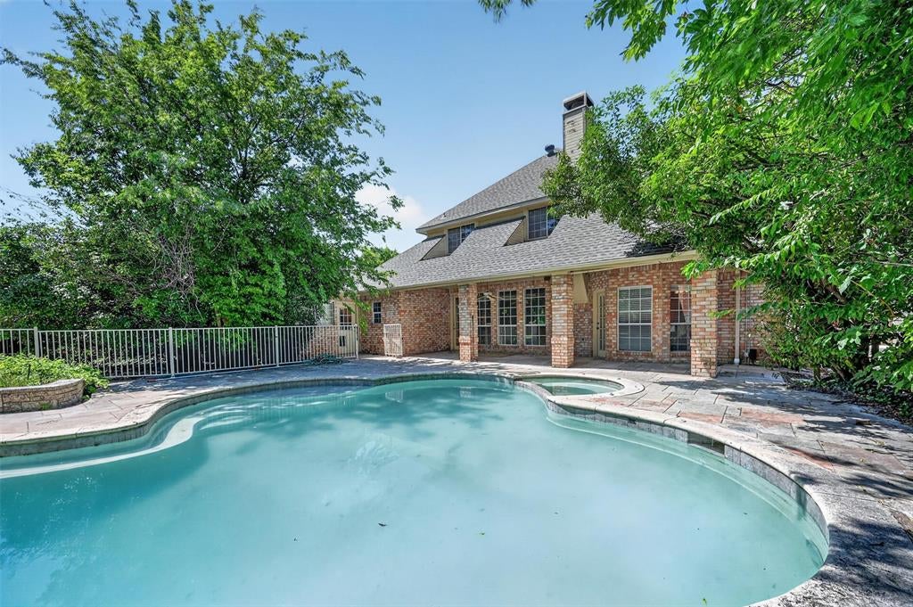 6710 Windrock Rd, Dallas, TX 75252 photo