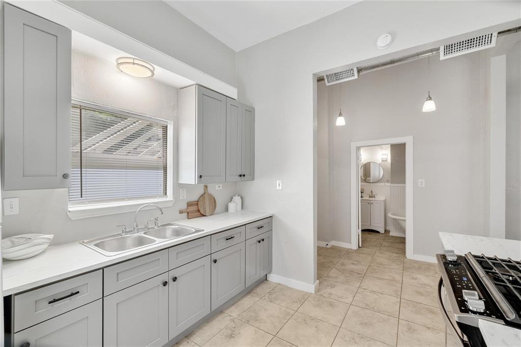 4630 Junius St, Dallas, TX 75246 photo