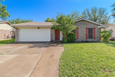 Single Family Residence in Forney TX 504 Southlake Drive.jpg