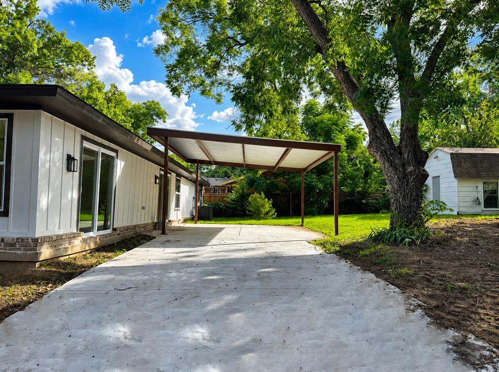 721 Norwood Dr, Hurst, TX 76053 photo