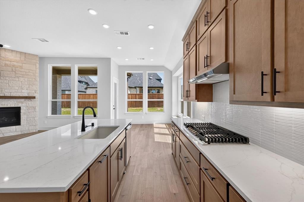 4232 Palomino Rd, Aubrey, TX 76227 photo