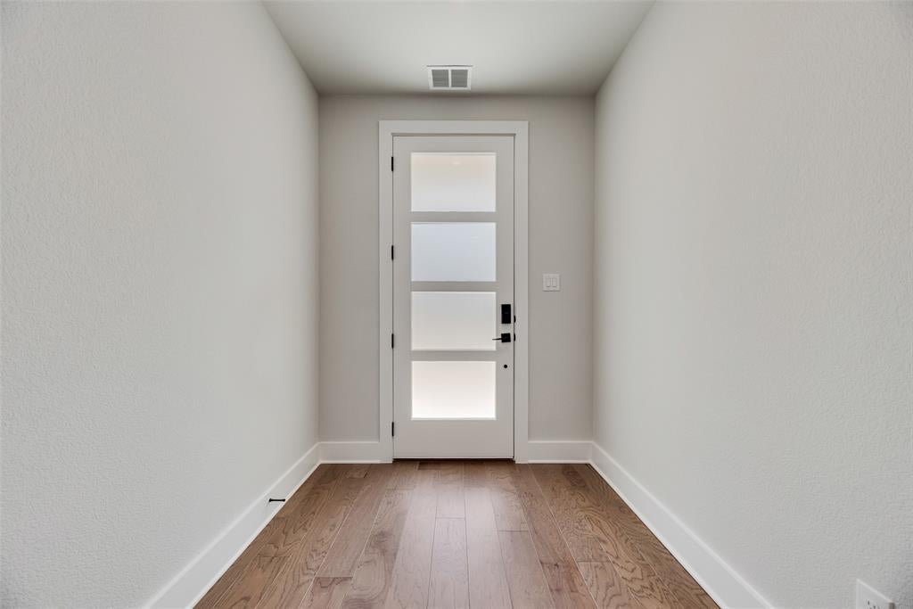 905 Ash Rd, Plano, TX 75075 photo