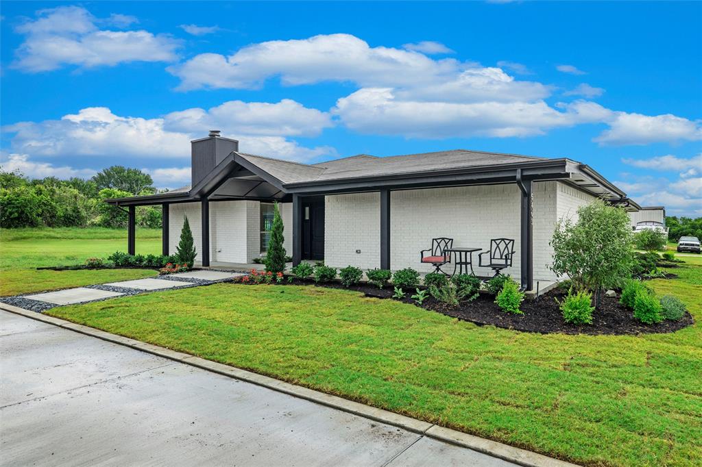 5463 Kelly Dr, Roanoke, TX 76262 photo