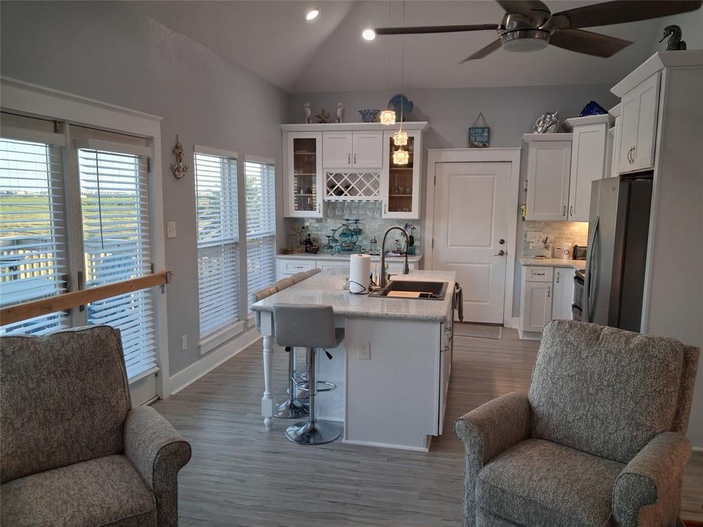 16715 Tahiti Way, Jamaica Beach, TX 77554 photo