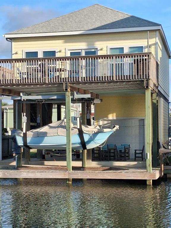 16715 Tahiti Way, Jamaica Beach, TX 77554
