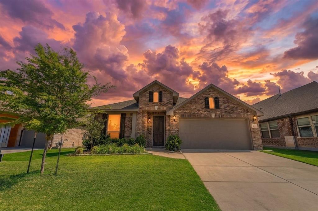 452 Autumn Hill Blf, Lavon, TX 75166