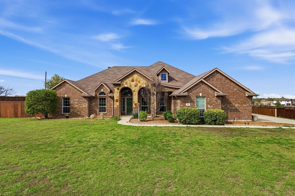 105 Devonshire Dr, Waxahachie, TX 75167
