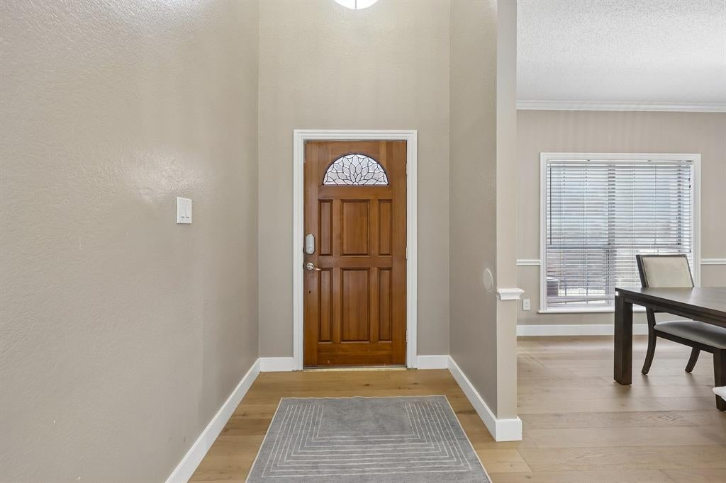 18765 Vista De Sol, Dallas, TX 75287 photo