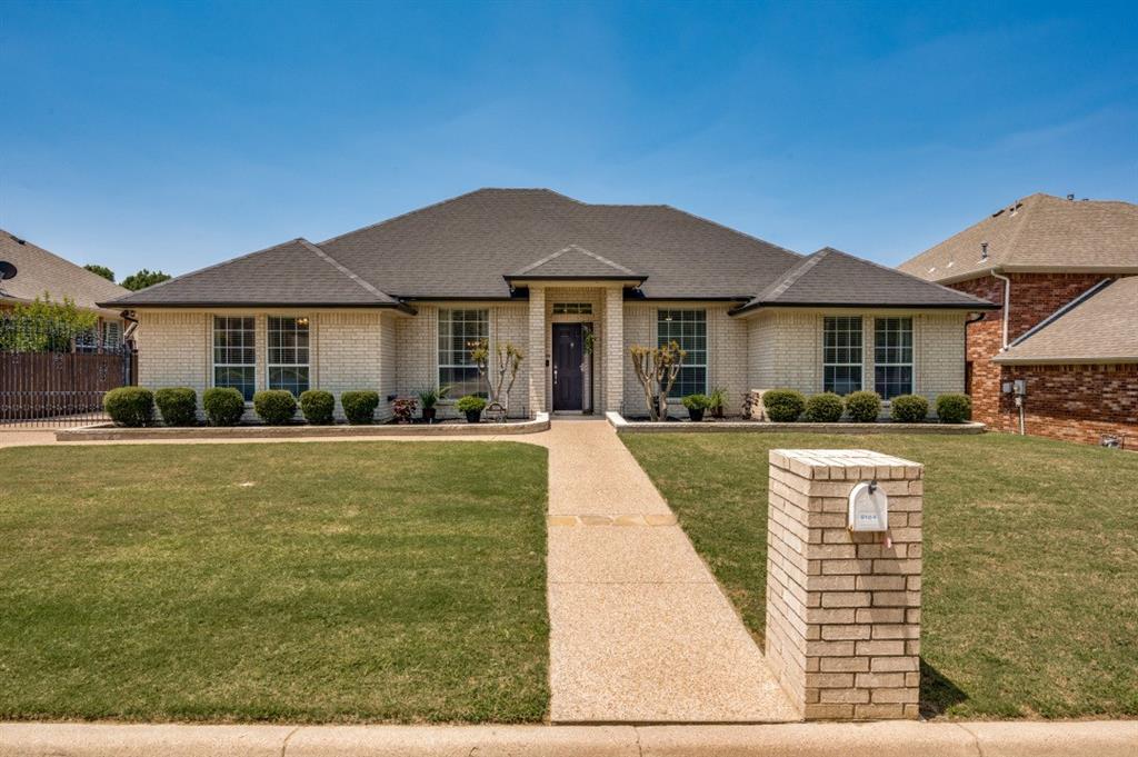 5104 Independence Ave, Arlington, TX 76017