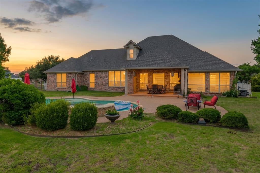 2304 Chipping Campden Rd, Denton, TX 76226 photo