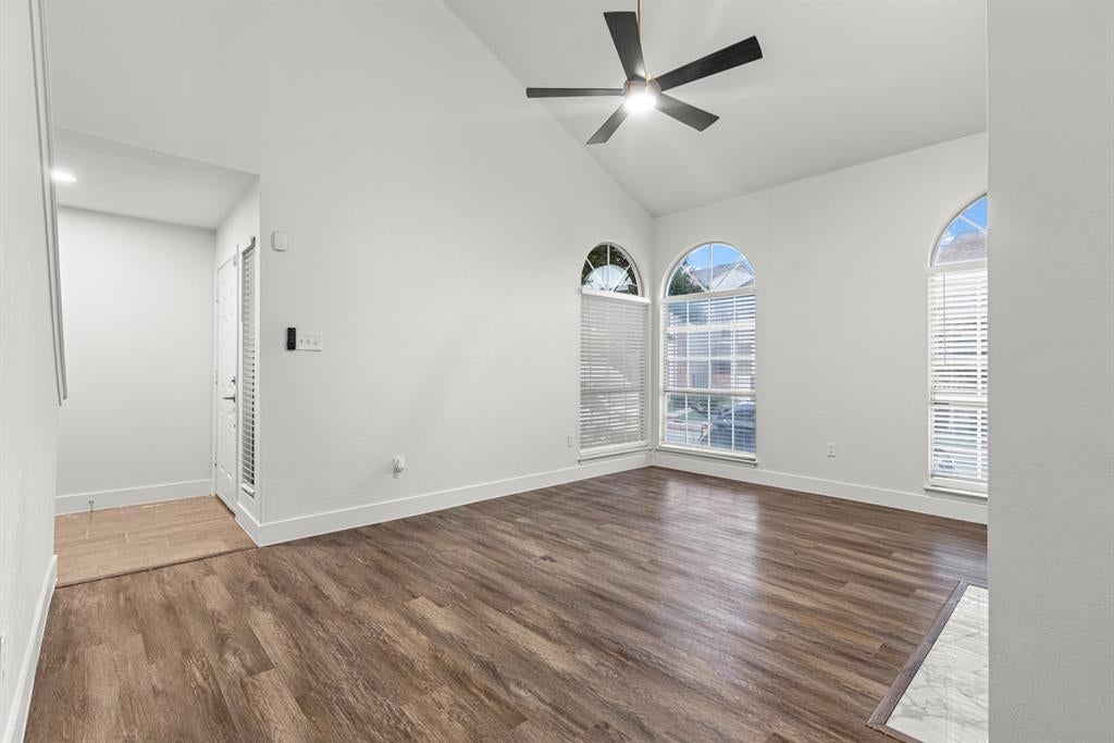 13207 Woodbend Ln, Dallas, TX 75243 photo