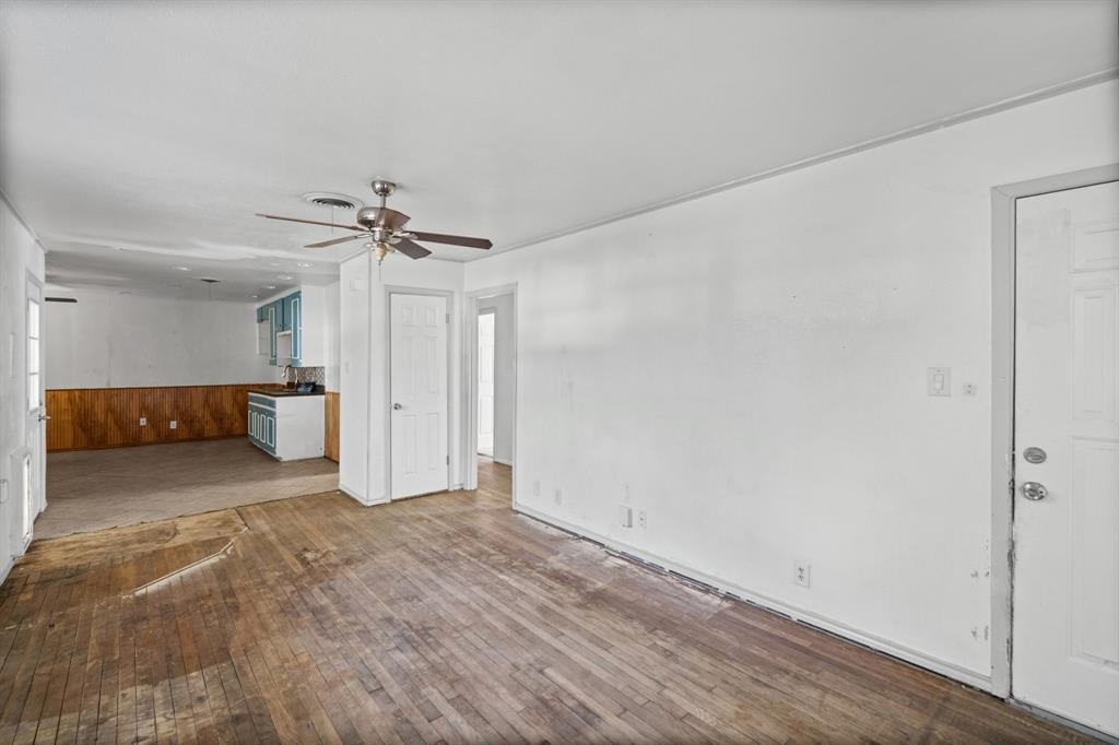756 Thomas Ave, Hurst, TX 76053 photo