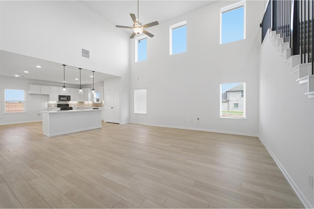 424 Bronco Dr, Waxahachie, TX 75165 photo