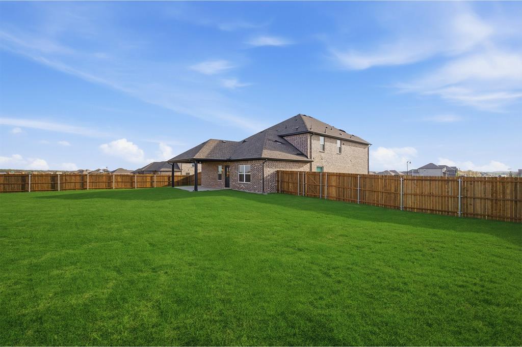 424 Bronco Dr, Waxahachie, TX 75165 photo