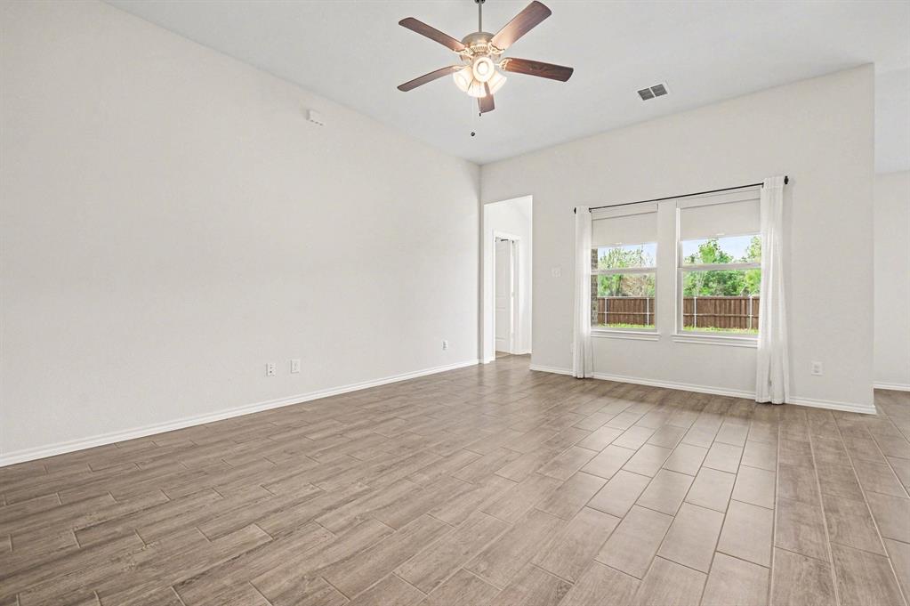 5652 Huffines Blvd, Royse City, TX 75189 photo