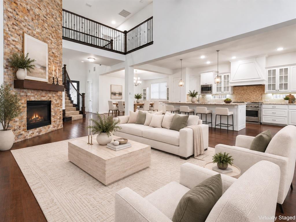 1009 Peacock Blvd, Carrollton, TX 75007