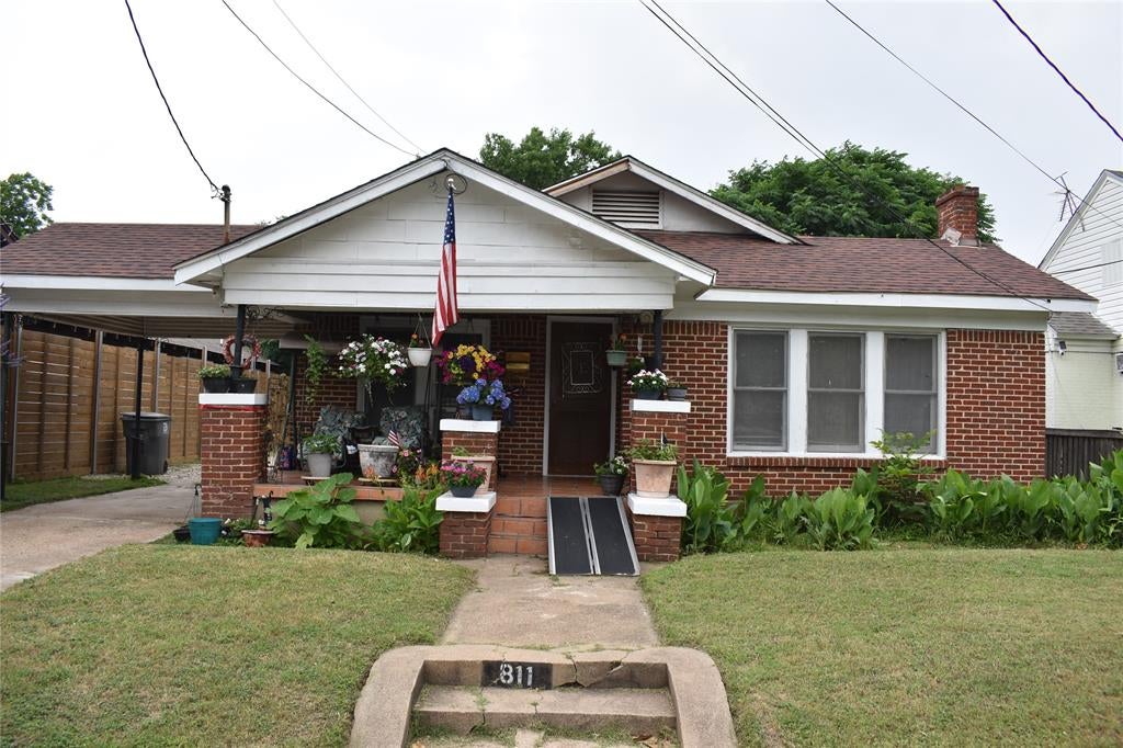 811 Buckalew St, Dallas, TX 75208