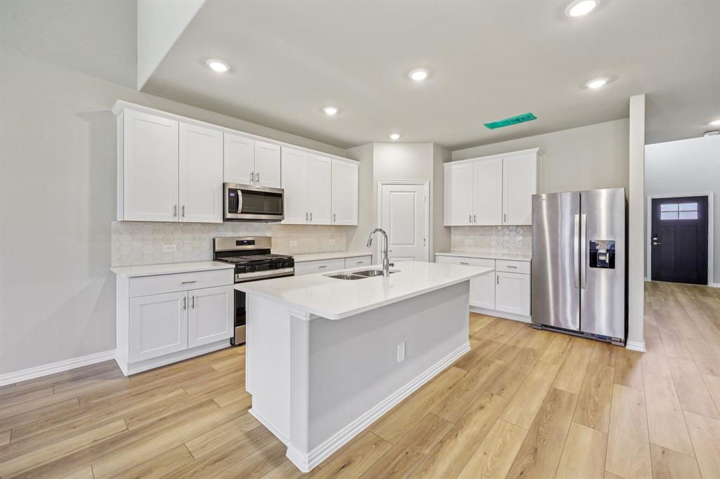 2513 Nicole Dr, Denton, TX 76208