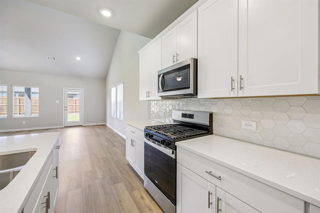 2513 Nicole Dr, Denton, TX 76208 photo