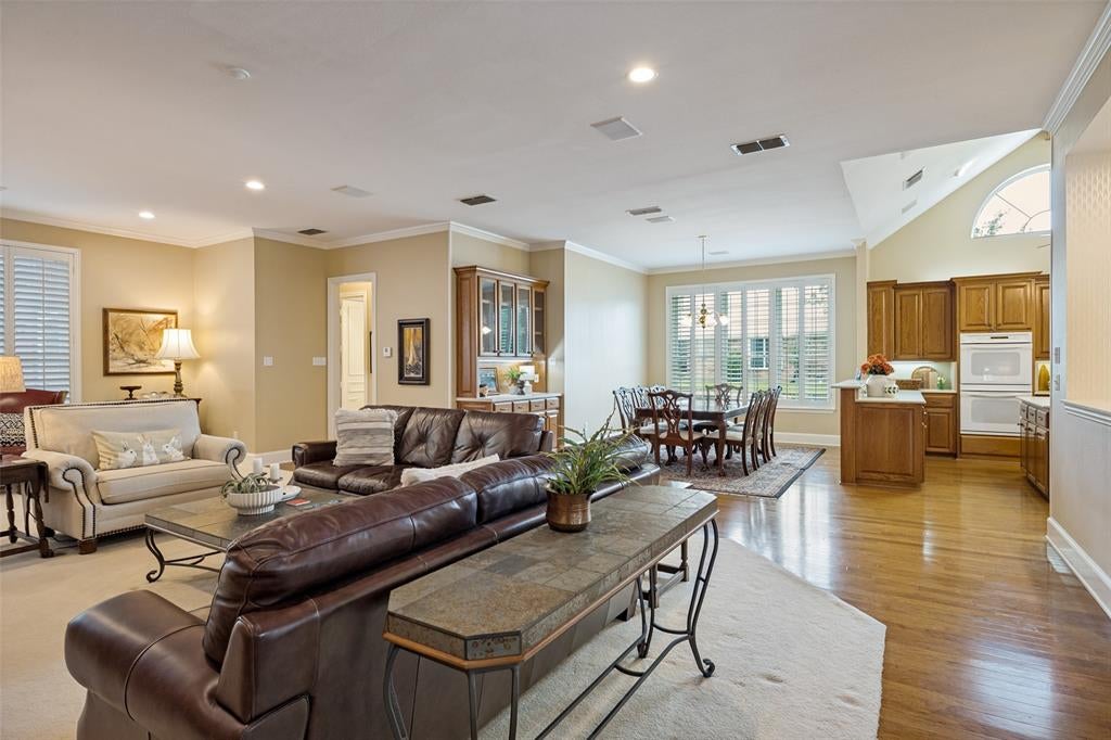 6404 Creekside Dr, Greenville, TX 75402 photo