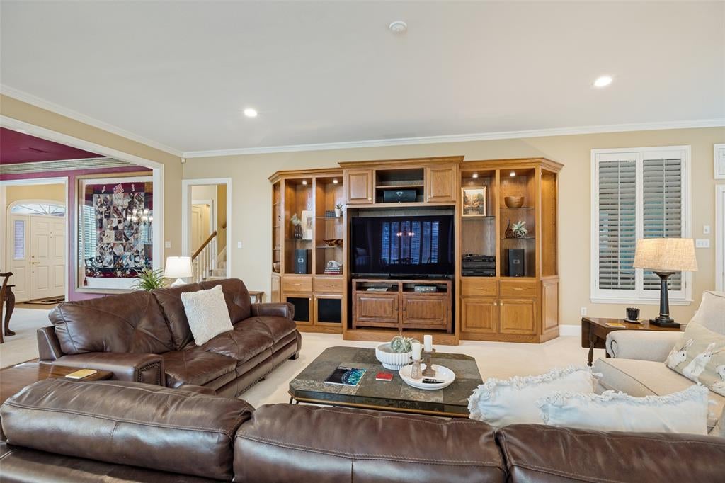 6404 Creekside Dr, Greenville, TX 75402 photo