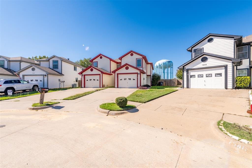 7550 Kings Trl, Fort Worth, TX 76133 photo