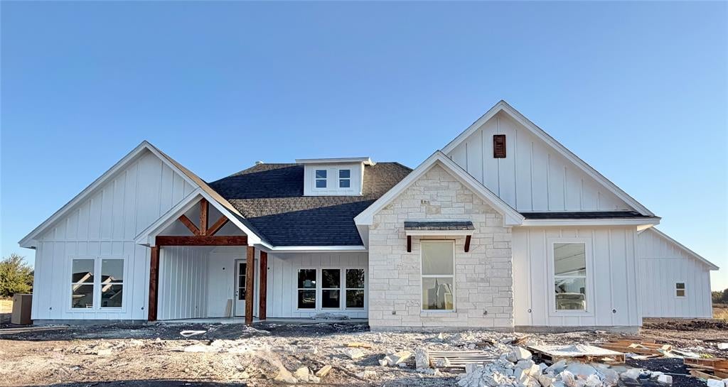 2021 Collin St, Weatherford, TX 76085 photo
