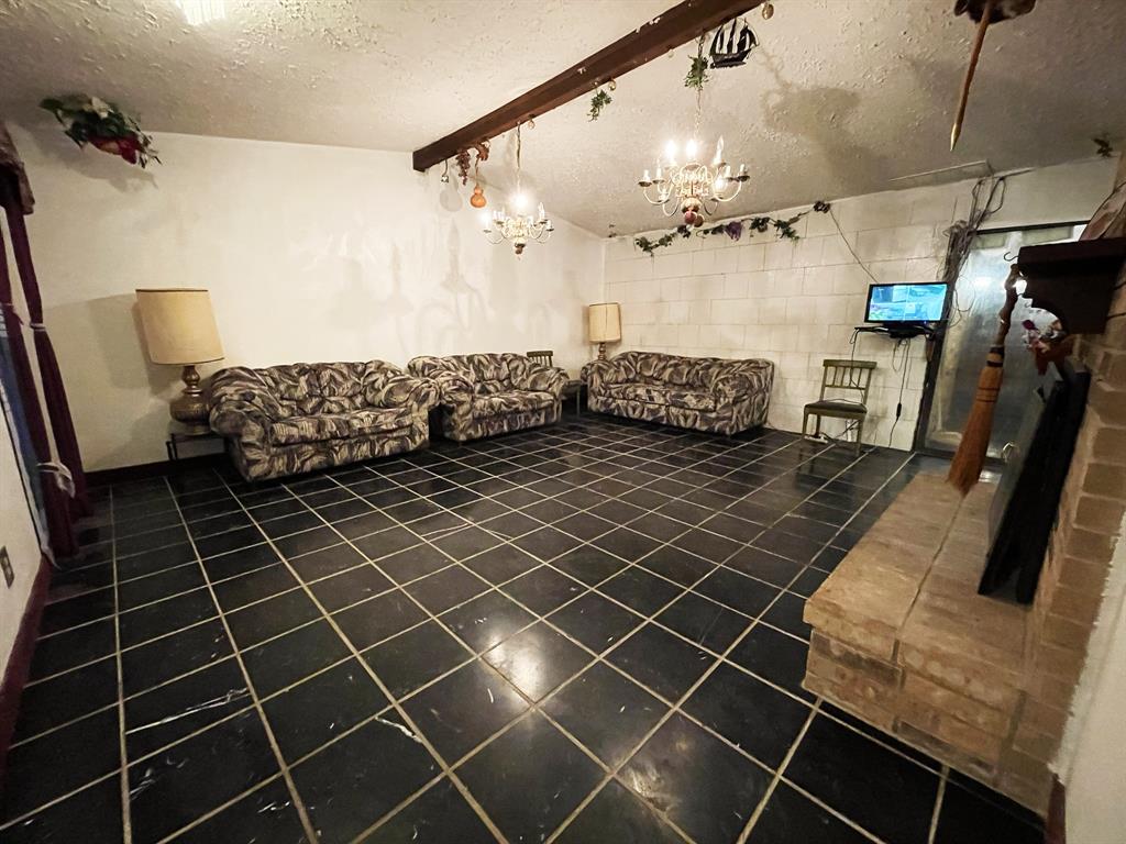 1801 Vine Dr, Garland, TX 75040 photo