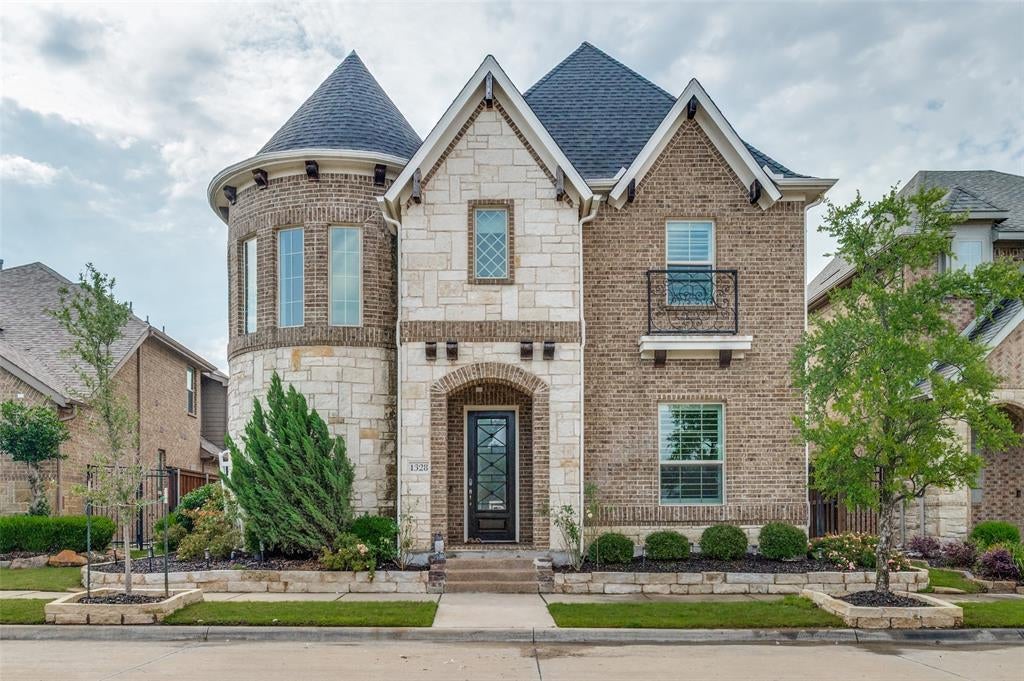 1328 Viridian Park Ln, Arlington, TX 76005