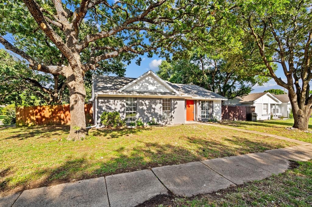948 Carom Way, Dallas, TX 75217 photo