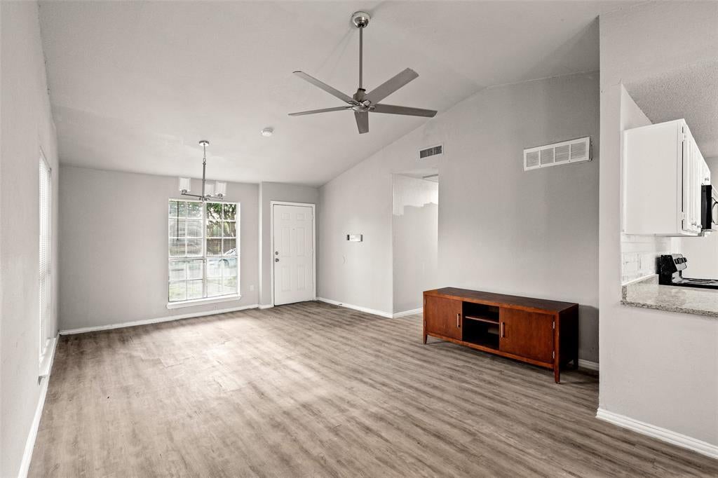 948 Carom Way, Dallas, TX 75217 photo