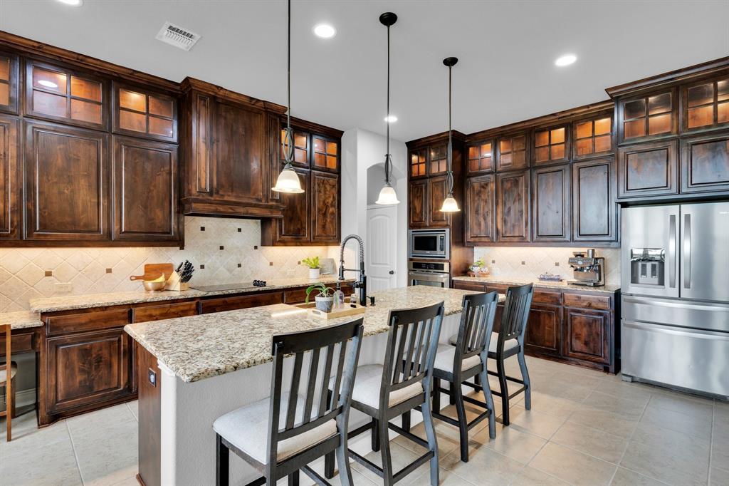 102 Willowbrook Dr, Waxahachie, TX 75165 photo