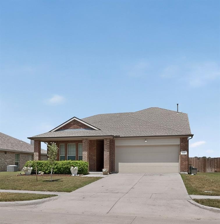 410 Dartmouth Dr, Van Alstyne, TX 75496