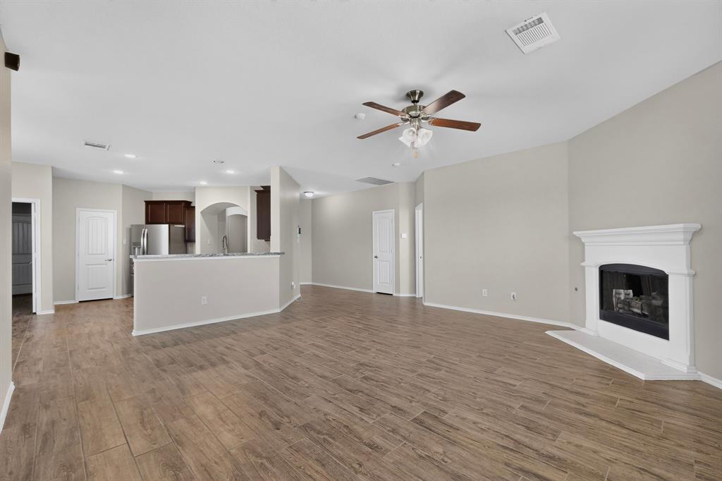 410 Dartmouth Dr, Van Alstyne, TX 75496 photo