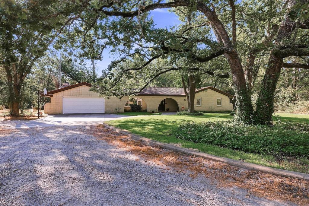 2126 County Road 1450, Bonham, TX 75418 photo
