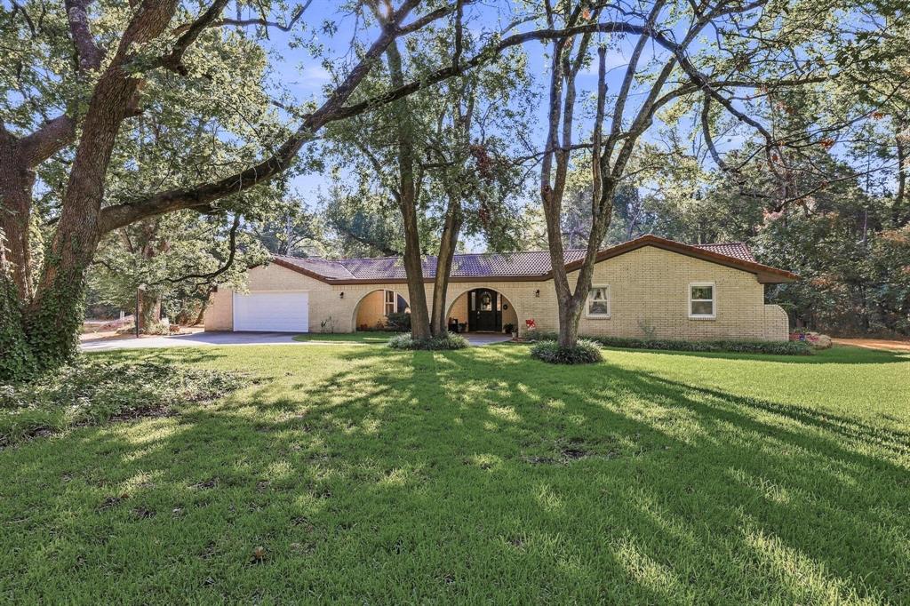 2126 County Road 1450, Bonham, TX 75418 photo