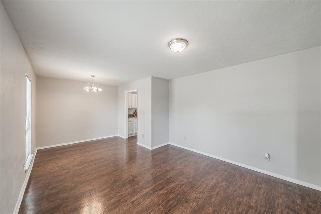 720 Nora Ln, Desoto, TX 75115 photo