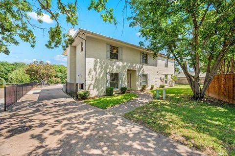 Single Family Residence in Azle TX 237 Timberlake Drive.jpg