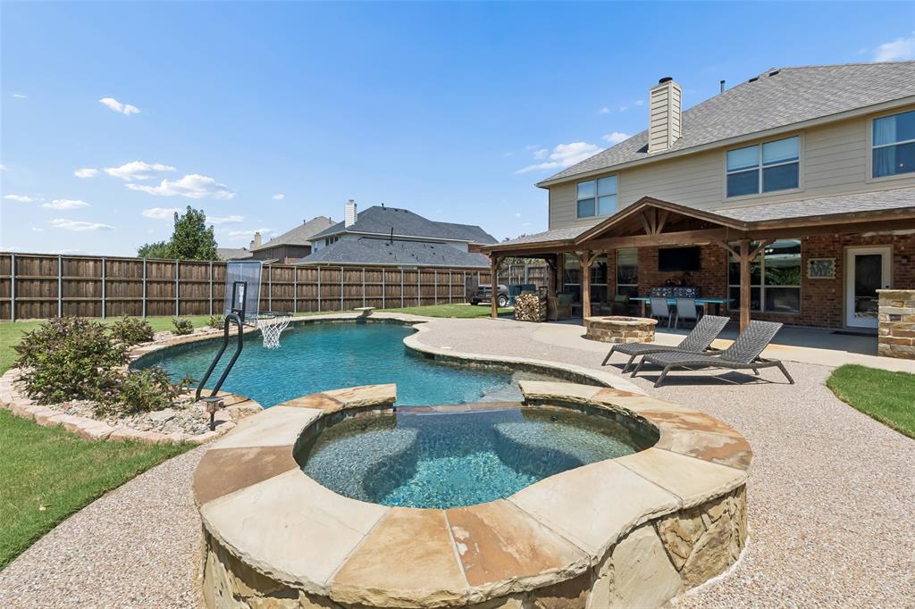 5732 Chateau Dr, Sachse, TX 75048 photo