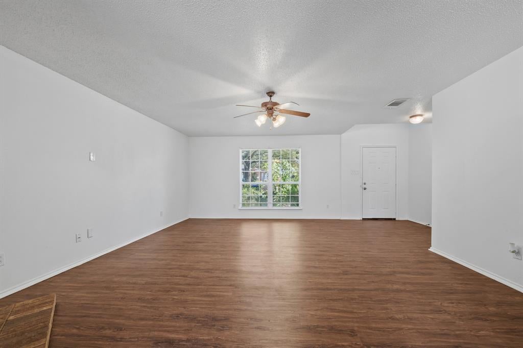 2817 Island Wren Dr, Mesquite, TX 75181 photo