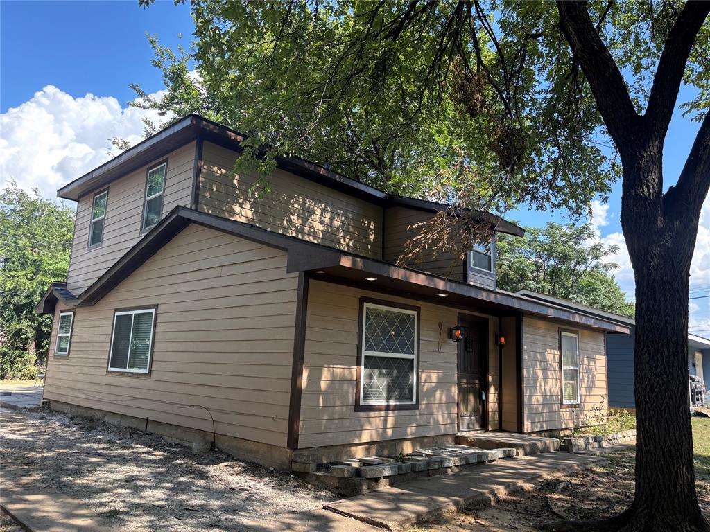 910 NE 31, Grand Prairie, TX 75050 photo