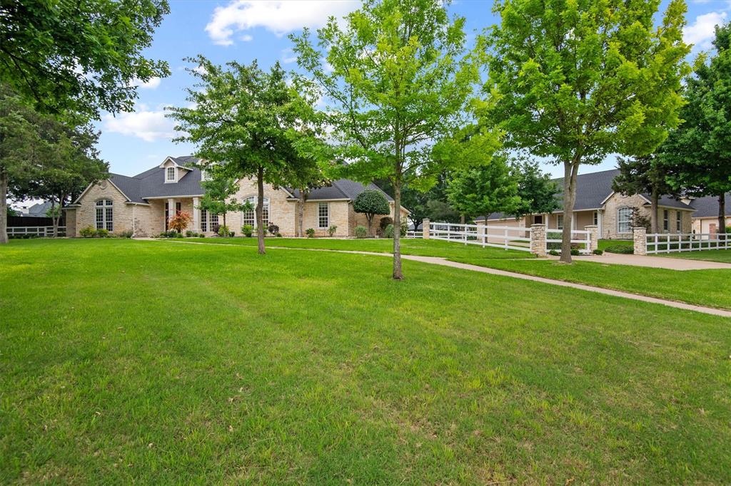 2202 Somerset, Midlothian, TX 76065