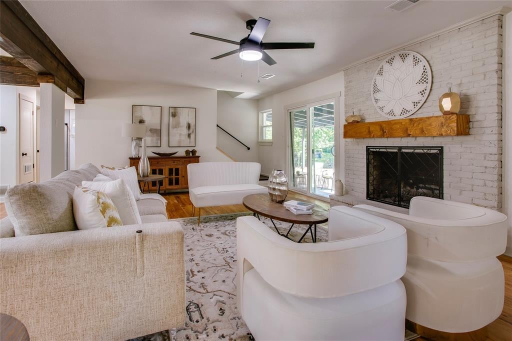 2828 Larkspur Ln, Dallas, TX 75233 photo