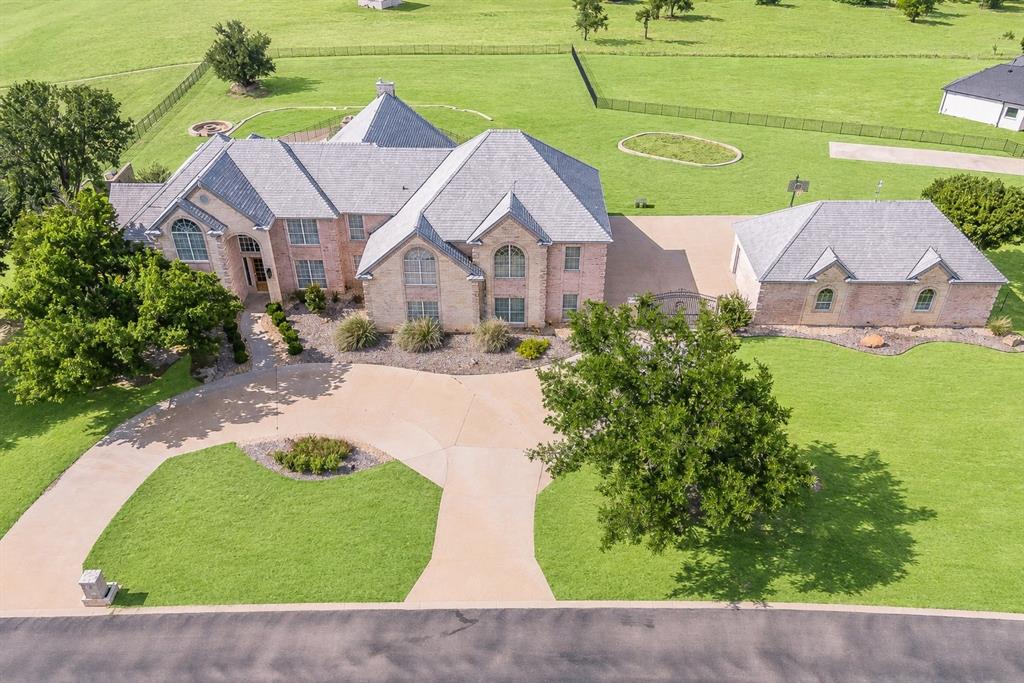 113 Club House Dr, Weatherford, TX 76087