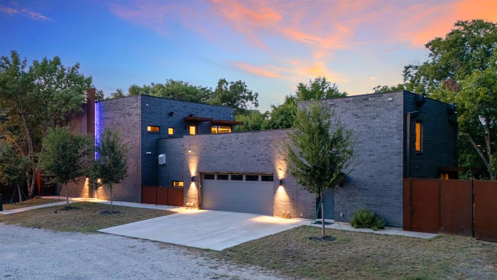 4798 Iberia Ave, Dallas, TX 75207 photo