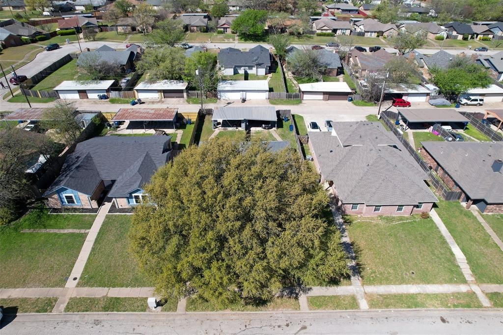 1433 N Bluegrove Rd, Lancaster, TX 75134 photo